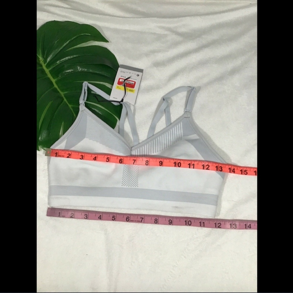 NWT $70 Nike Flyknit‎ Indy Sports Bra [ SZ Small ] - Picture 8 of 8